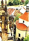 sv. Bartolom�je, Detail op�rn�ho syst�mu a kostnice